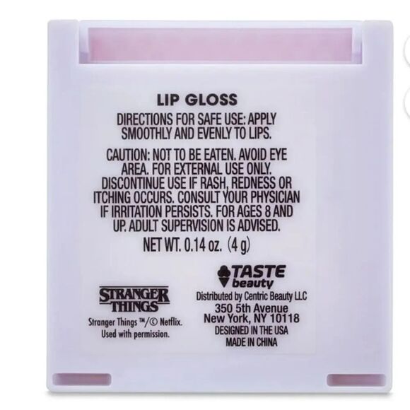 Netflix STRANGER THINGS MakeUp Brushes And Lipgloss Set NWT - Picture 14 of 14